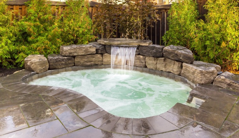 fslandscapingcontractors.com/Custom In ground pools Inground spas